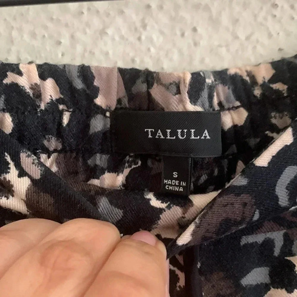 Aritzia Talula Los Feliz Pant Drawstring Joggers Size Small - Picture 7 of 9